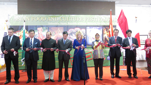 Vietnam joins Asian Culture and Culinary Festival in Ukraine